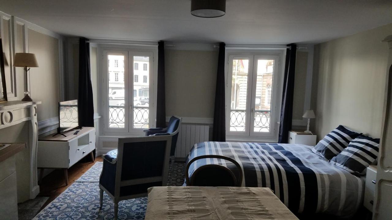 Appart'Hotel De La Mairie Morlaix Kültér fotó